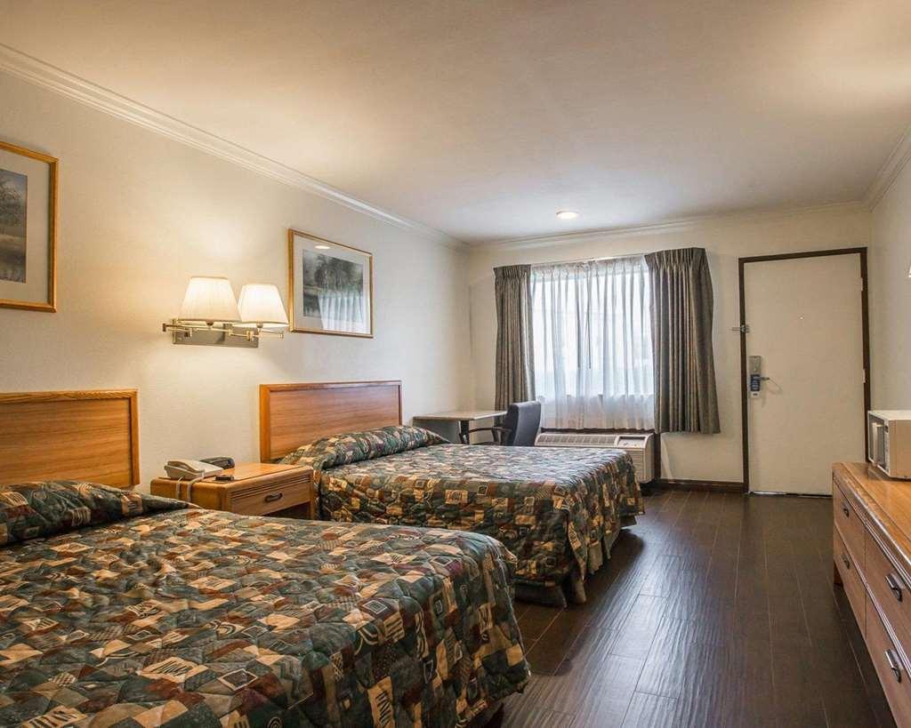 Rodeway Inn Riverside Ruang foto