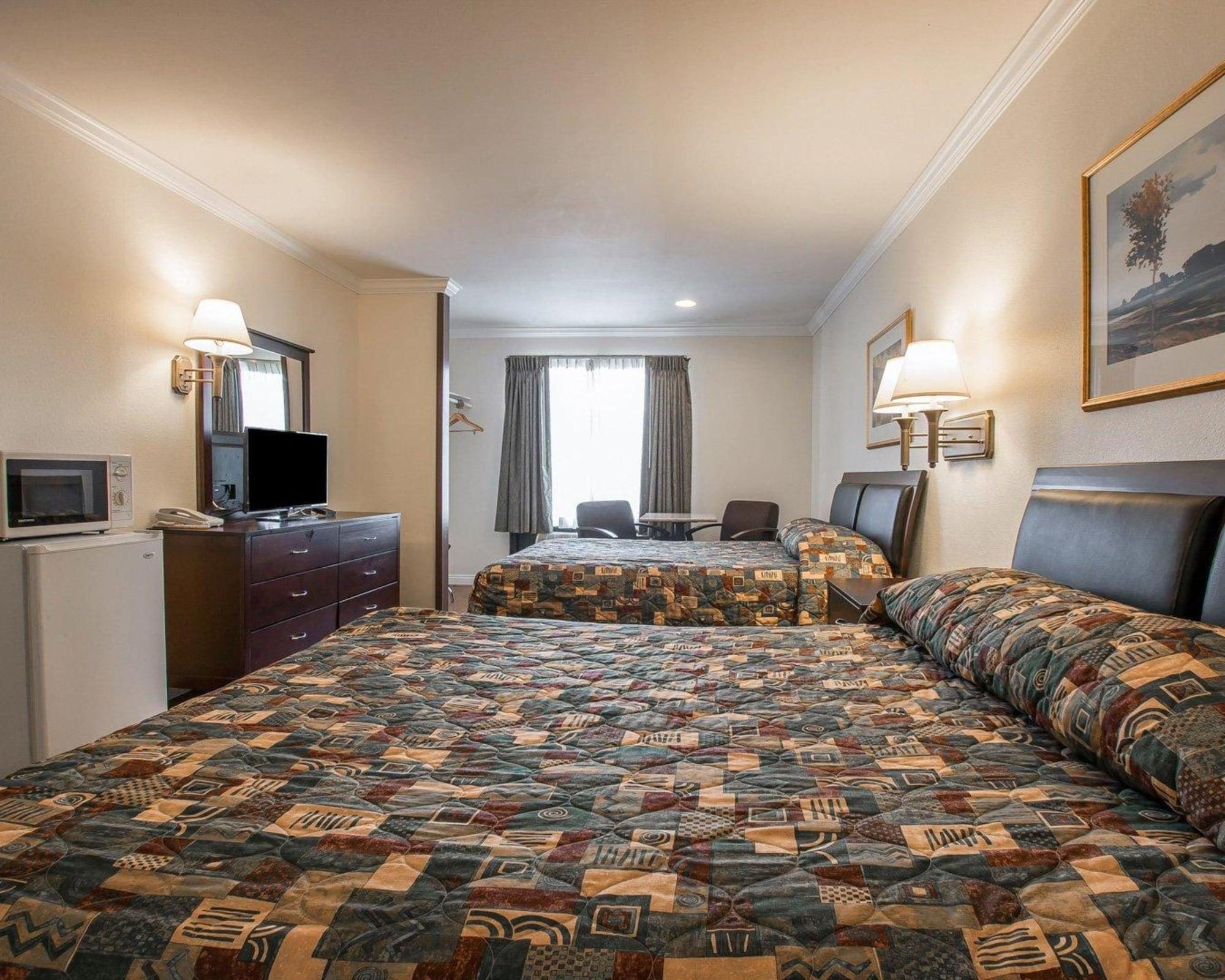 Rodeway Inn Riverside Bagian luar foto