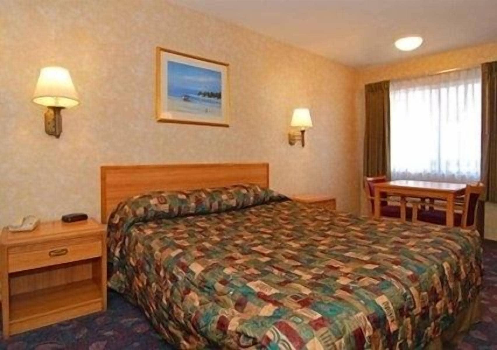 Rodeway Inn Riverside Bagian luar foto