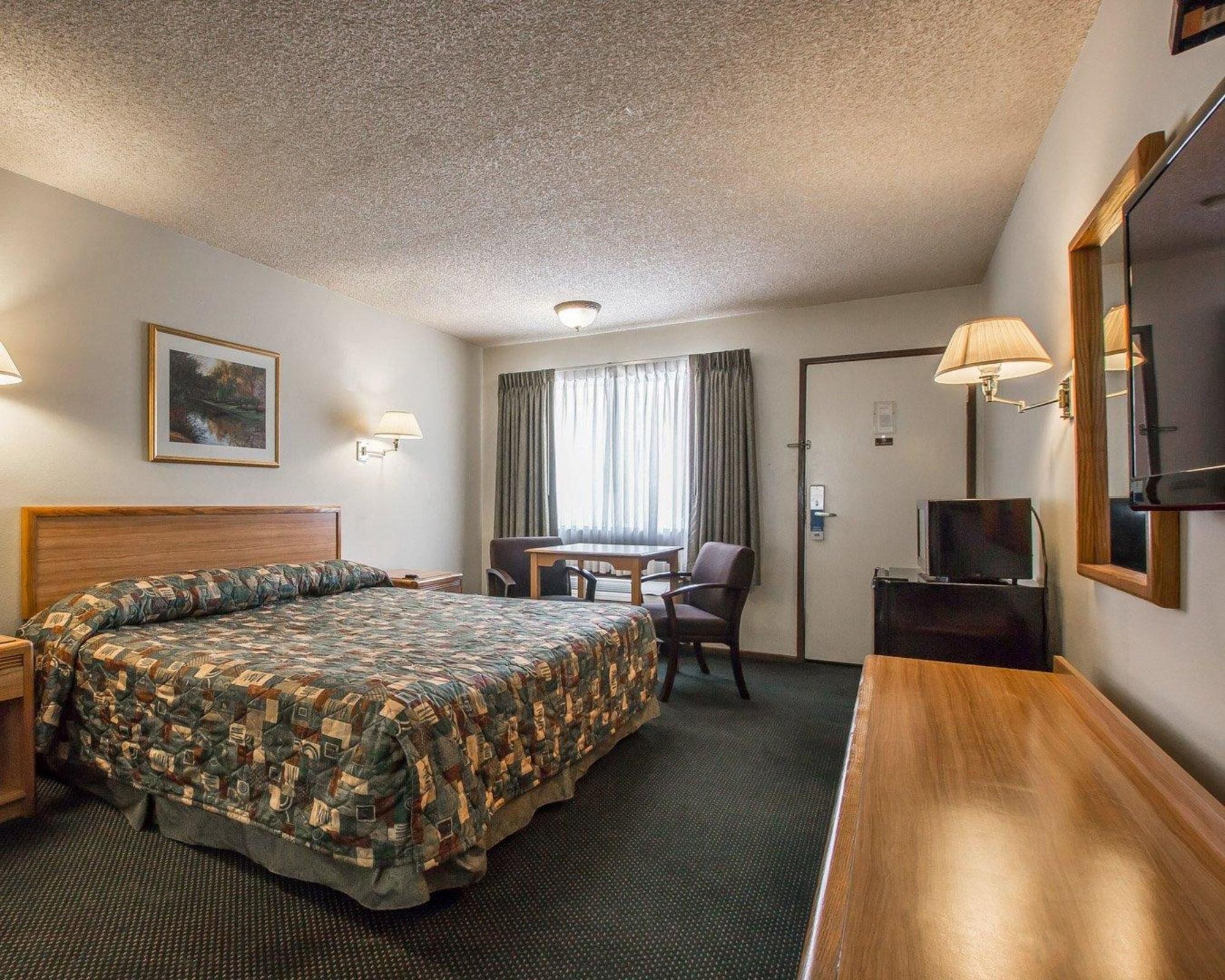 Rodeway Inn Riverside Bagian luar foto