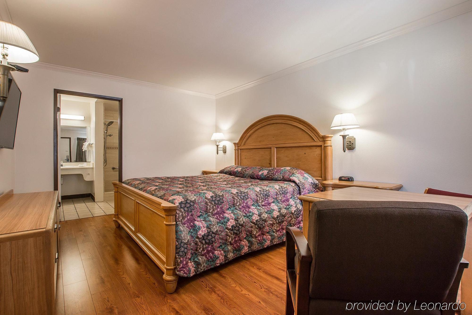 Rodeway Inn Riverside Bagian luar foto