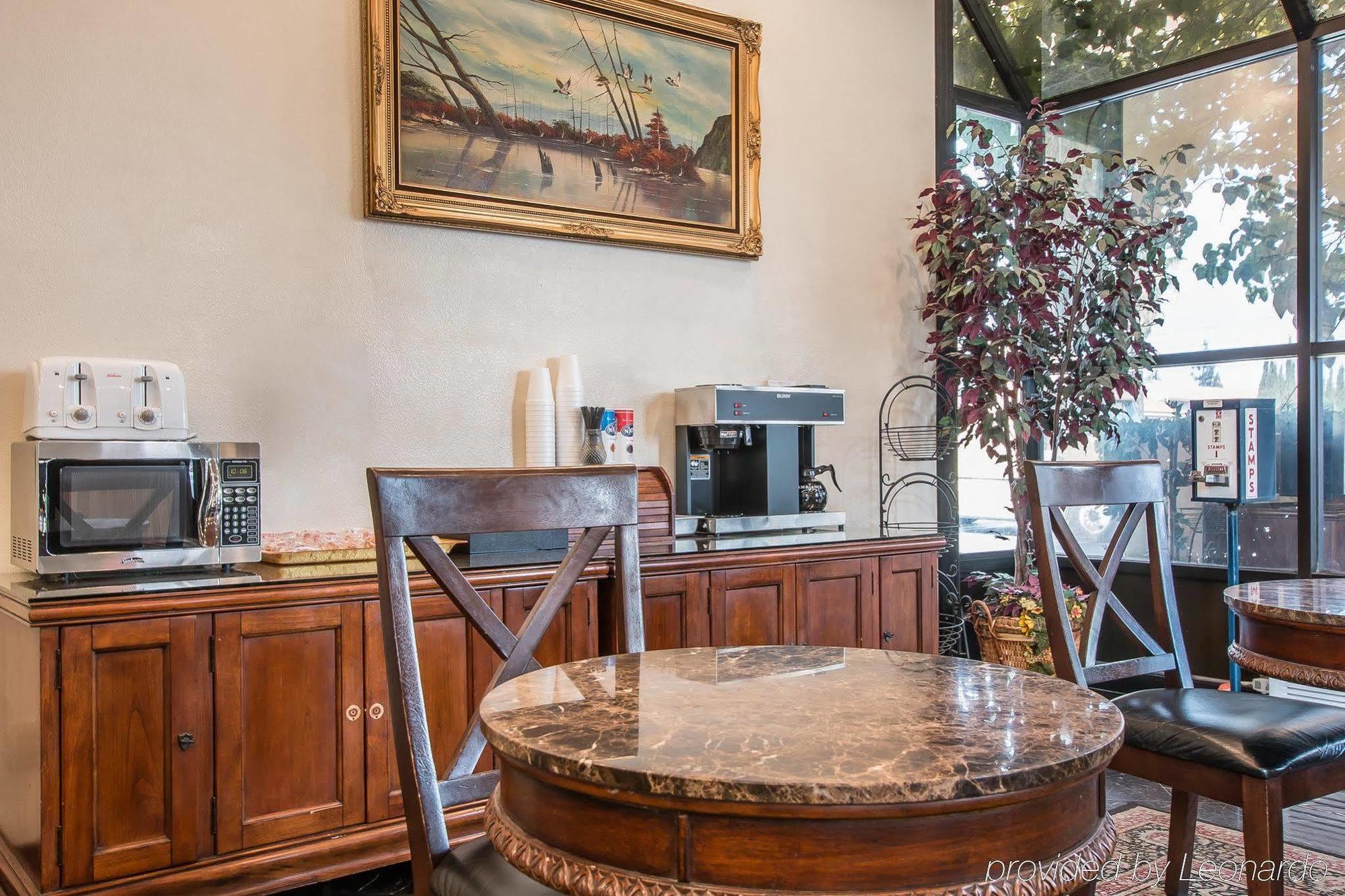 Rodeway Inn Riverside Bagian luar foto
