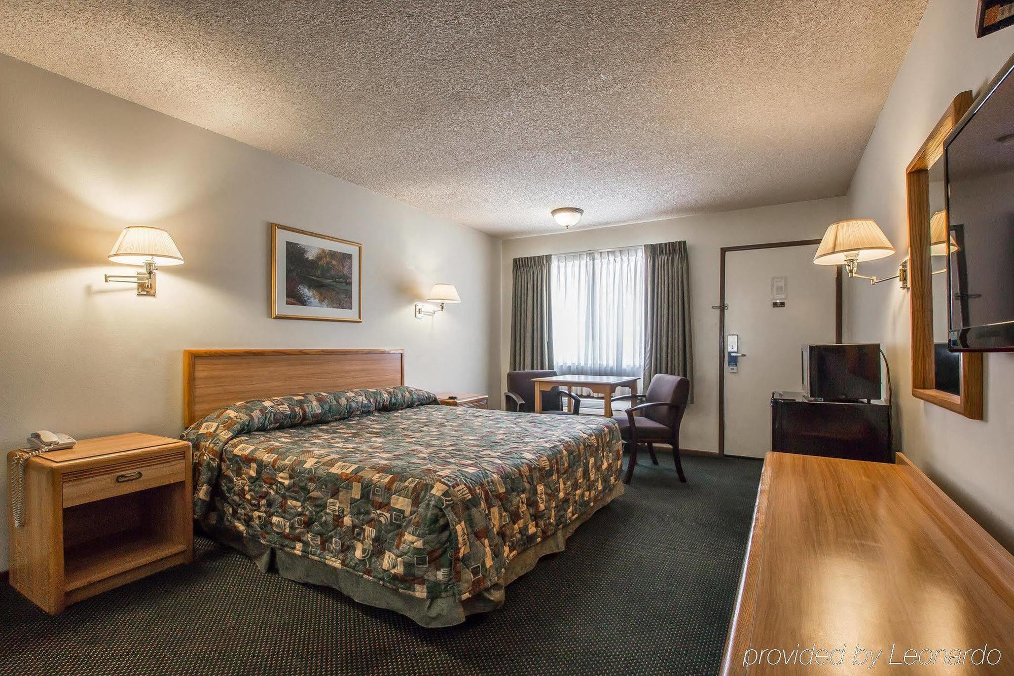 Rodeway Inn Riverside Bagian luar foto